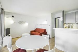 Village Pont Royal en Provence - maeva Home - Appartement 2 Pièces 2 Personnes