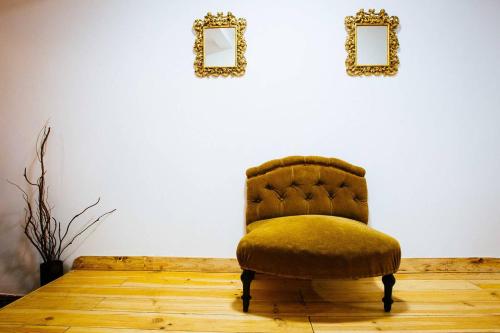 Vintage & Central Apartment in Bairro Alto, Lisbon