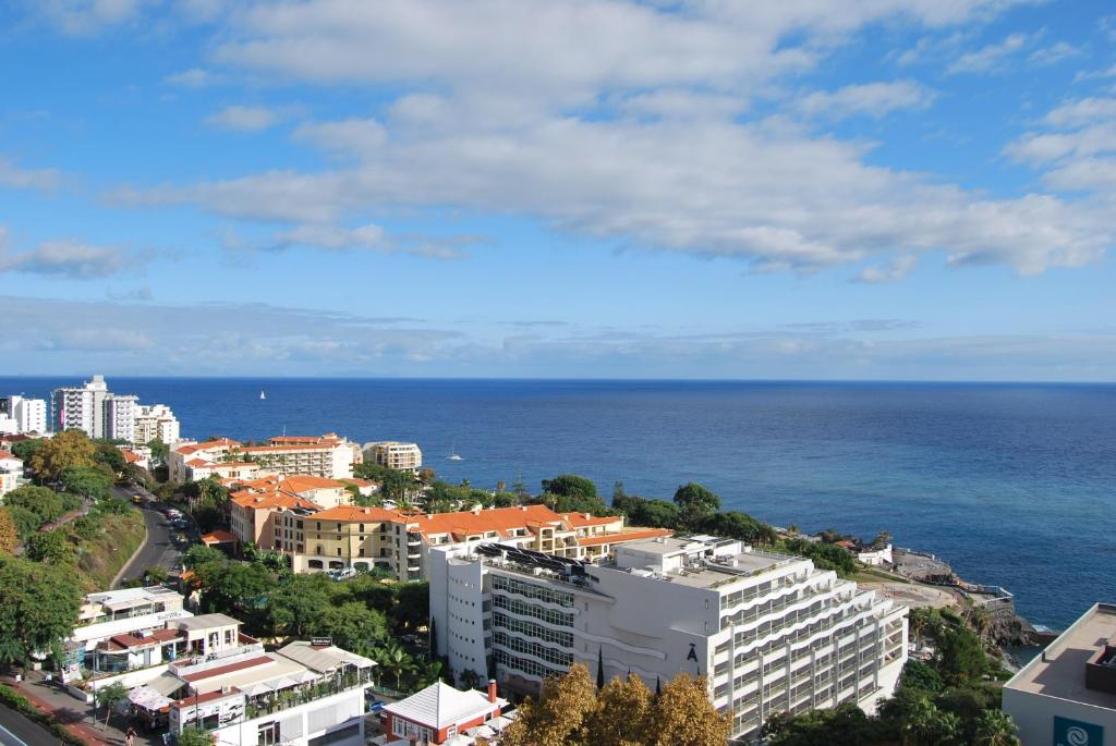 Appartement Vintage Sea View Rua Velha da Ajuda nº43 Edifício Alto Lido, Bloco 1, 10ºAndar, Apartamento B 9000-115 Funchal