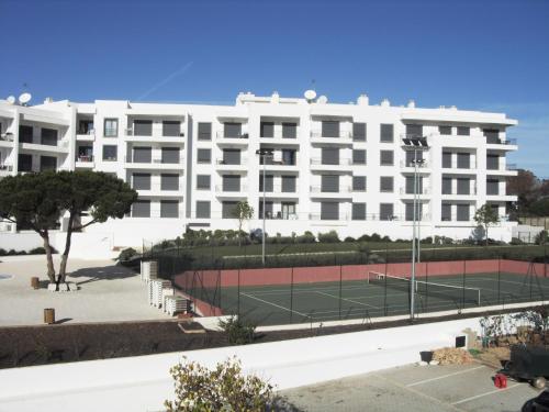 Vista das Ondas T2 with Pool Ténis Court