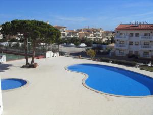 Appartement Vista das Ondas T2 with Pool Ténis Court Caminho Vale da Azinheira Vista das Ondas , 2º Piso 8200-633 Olhos de Água Algarve