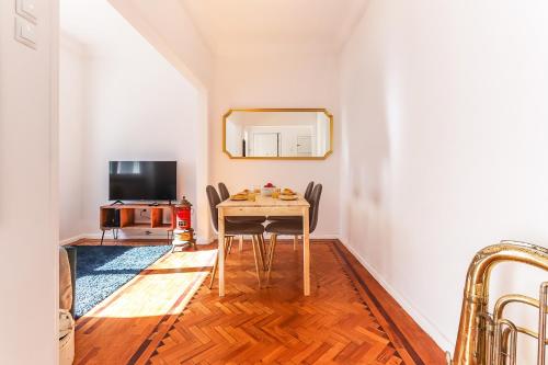 Vita Portucale ! Olaias Design with Terrace