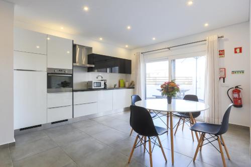 Vitamin Sea, The Terrace Apartment