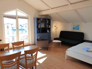 VM13: MEERBLICK + BALKON + 2019 RENOVIERT = URLAUB