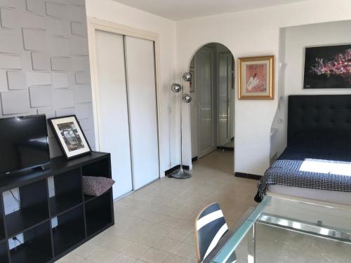 VOILES ST TROPEZ APARTEMENTS