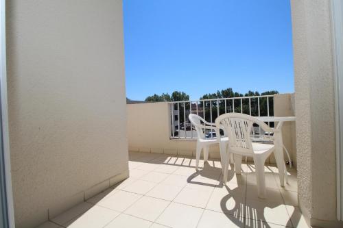 VOILLIERS- T2 avec parking à 700m de la plage
