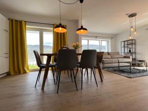 VonMos Balkon Apartment