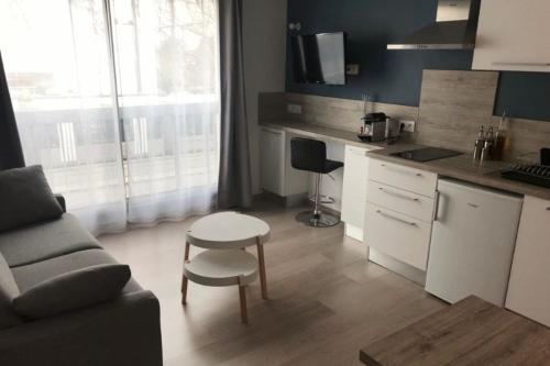 Voyages & Déplacements - Appartement Moderne - Calme et Chaleureux