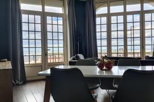 Vue imprenable dans un logement de charme à Mers les Bains