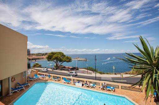 Appartement Vue Imprenable - Piscine - Parking privé - terrasse - Collioure 28 Route de Port-Vendres 66190 Collioure