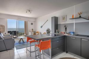 Vue imprenable sur l'Ocean dans cet appartement pour six personnes