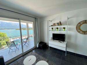 Appartement Vue Imprenable Sur Le Lac Du Bourget 553 Boulevard du Lac 73370 Le Bourget-du-Lac Rhône-Alpes