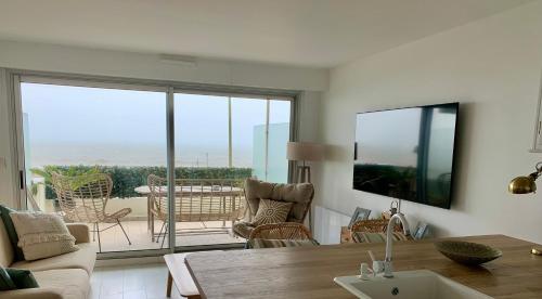 Appartement Vue Magnifique Face Mer 43 Boulevard du Dr  René Dubois 44500 La Baule Pays de la Loire