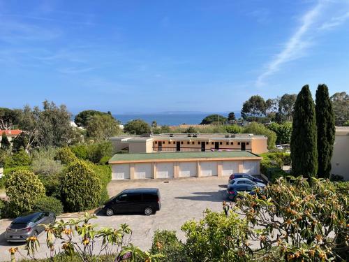 VUE MER 200M PLAGE AIGUEBELLE APP/4P 1CH/2P GARAGE