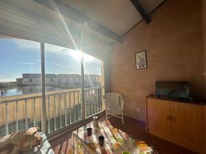 Vue mer appartement 4 personnes piscine et tennis 4JM129