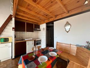 Vue mer appartement 4 personnes piscine et tennis 4JM129