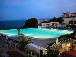 VUE MER CANNES
