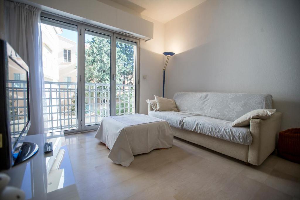 Vue mer, centre ville, 250 m plage + pkg 06400 Cannes