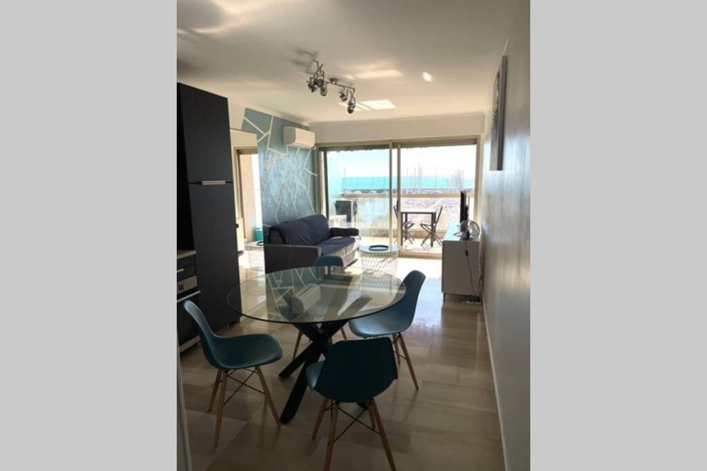 Vue mer port de garavan 61 Porte de France, 06500 Menton
