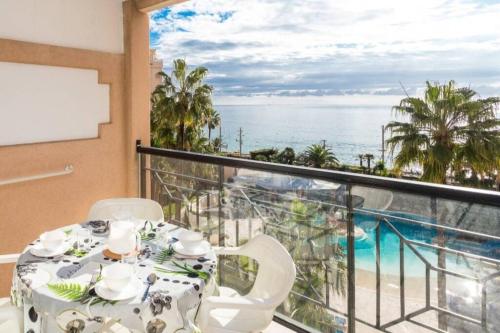 Appartement vue mer vue piscine Cannes france