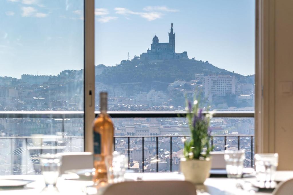 Vue Panoramique 360 sur tout Marseille - Air Rental 8 Cours Belsunce, 13001 Marseille