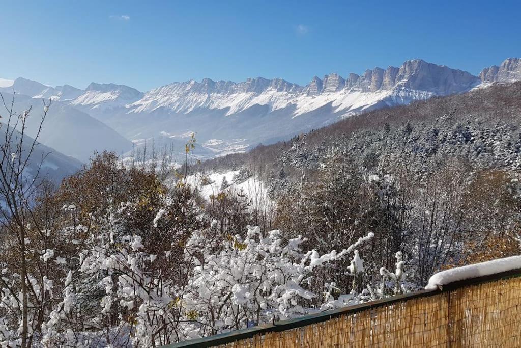 Appartement Vue Panoramique, Col de l'Arzelier D2 Les Bleuets Route de Mauret 38650 Château-Bernard