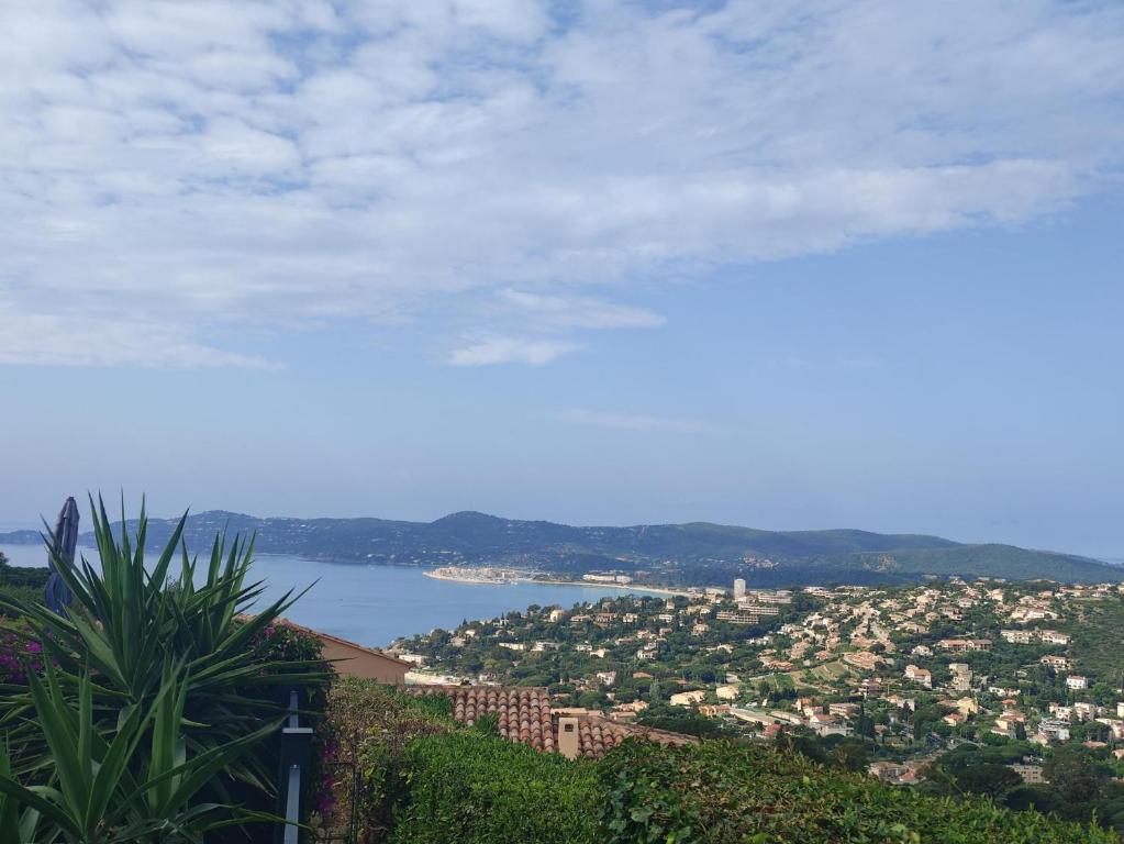 Vue panoramique exceptionnelle Chemin du Four des Maures, 83980 Le Lavandou