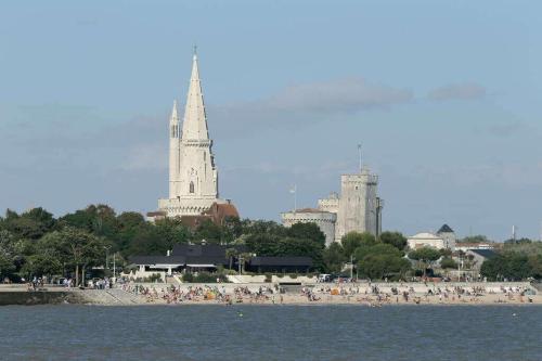 Vue Superbe sur Tour de la Lanterne T2 + Terrasse