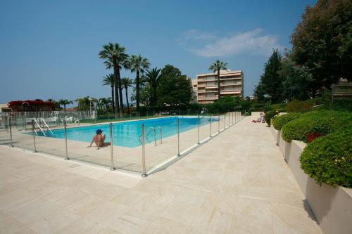 Appartement vue sur mer 34m2 Piscine Tennis Antibes france