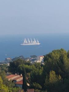 VUEMER Bandol - Appartement avec GRANDE TERRASSE de 45m2 VUE MER - PARKING