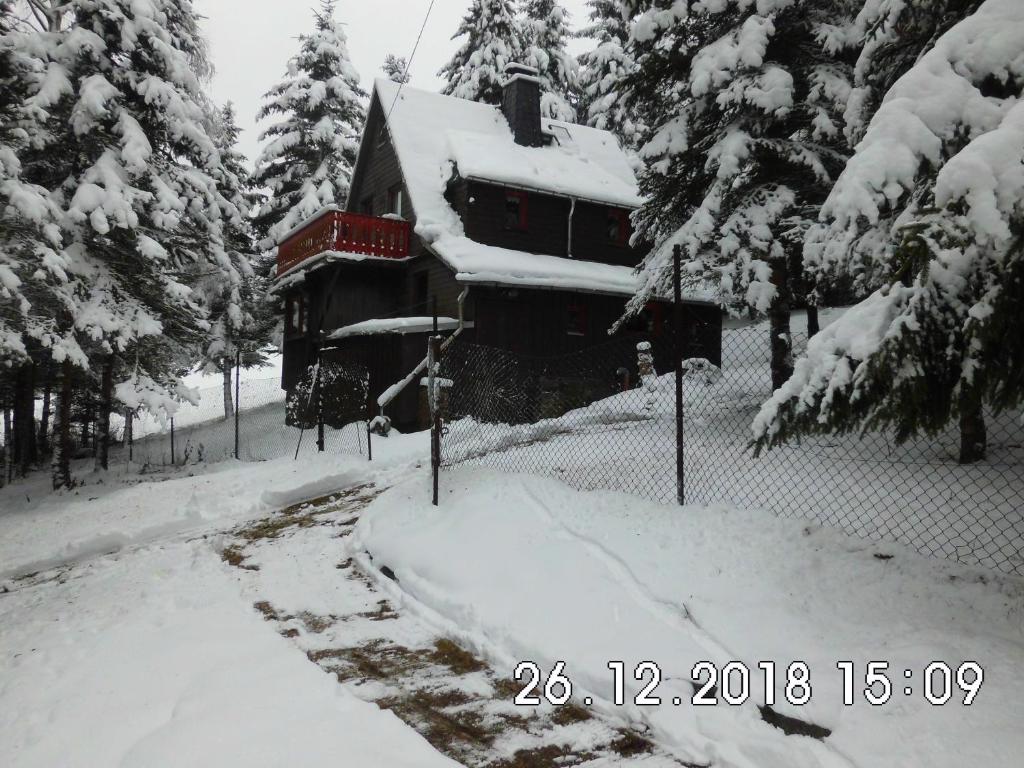 Waldhaus, Ski- und Wanderhütte Renate Keydel, Fritzschberg 3, 08359 Breitenbrunn / Erzgeb. Waldhaus, Ski- und Wanderhütte, 08359 Breitenbrunn/Erzgeb.