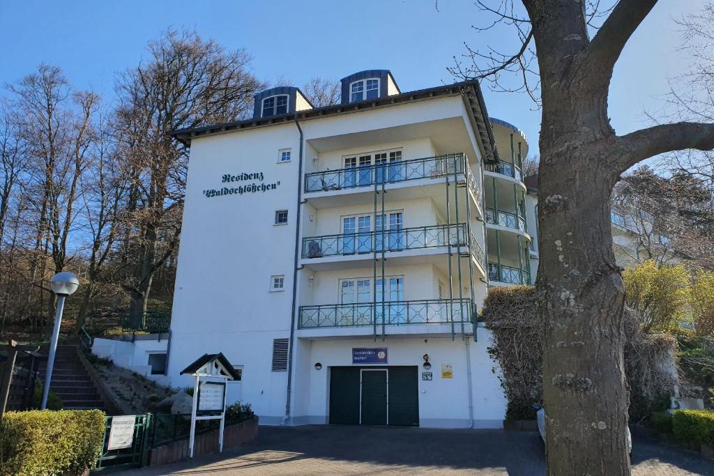 Appartement Waldschlösschen Kiefernweg 4-5 18586 Sellin