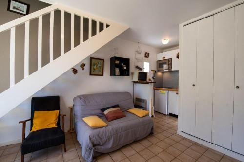 Warm apt between the centre and the seafront