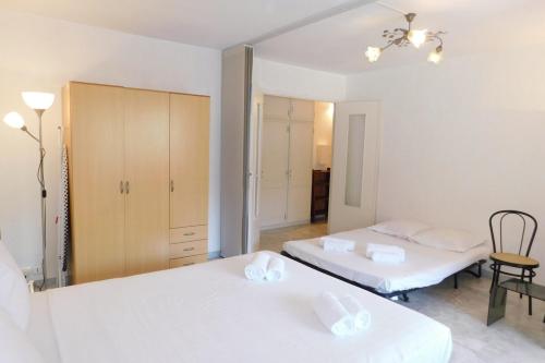 Warm Studio Residence \