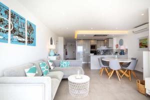 Waterside 3 Bedroom Sea view