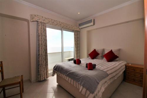 Waves View- Albufeira