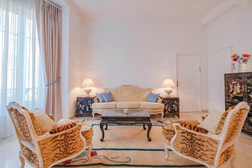 Wdf 2/3 bedrooms heart of Cannes!!