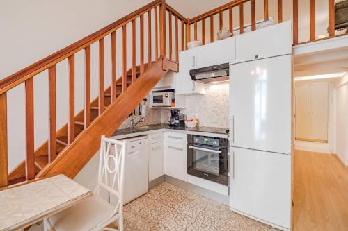 Wdf duplex one bedroom 2min walk to Palais