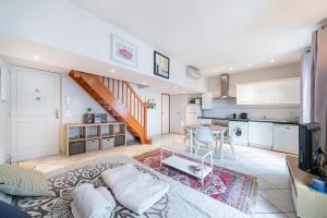 Wdf duplex one bedroom heart of Cannes