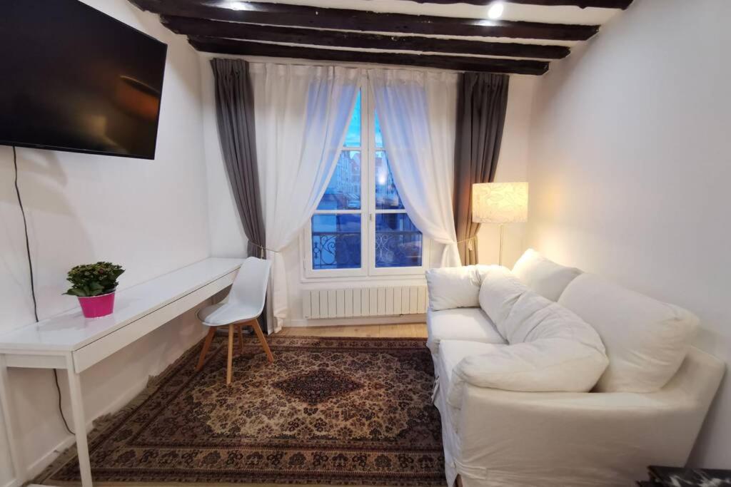 Wei&Pei Apartment - Hypter Center St Germain En Laye 3min RER 44 Rue de Paris, 78100 Saint-Germain-en-Laye