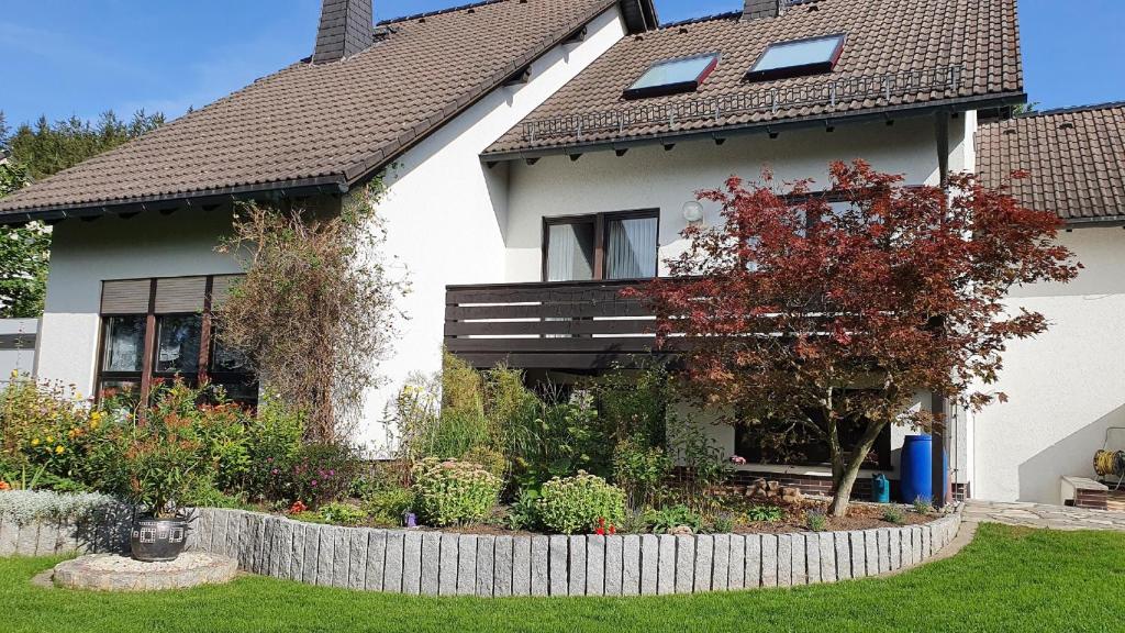 Weindl's Ferienwohnung 11 Ahornweg, 95119 Naila