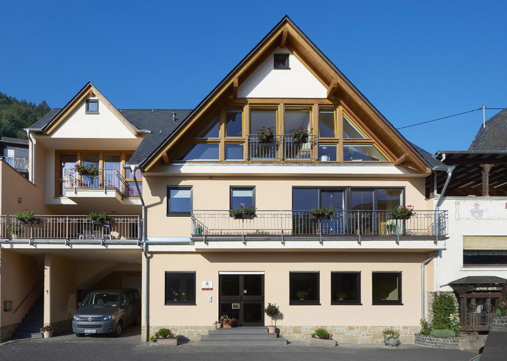 Appartement Weingut Eduard Kroth Moselstrasse 2 56867 Briedel