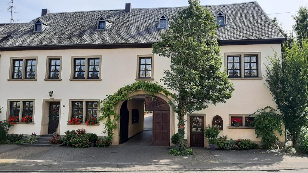 Appartement Weingut Gorges-Reinhard Moselweinstraße 70 54487 Wintrich