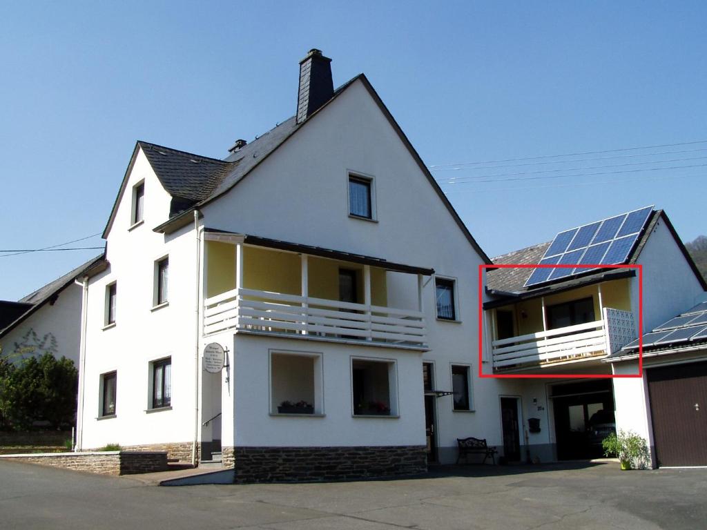 Appartement Weinhaus Lenartz-Bleser Hauptstraße 20a 1. Obergeschoss 56820 Briedern