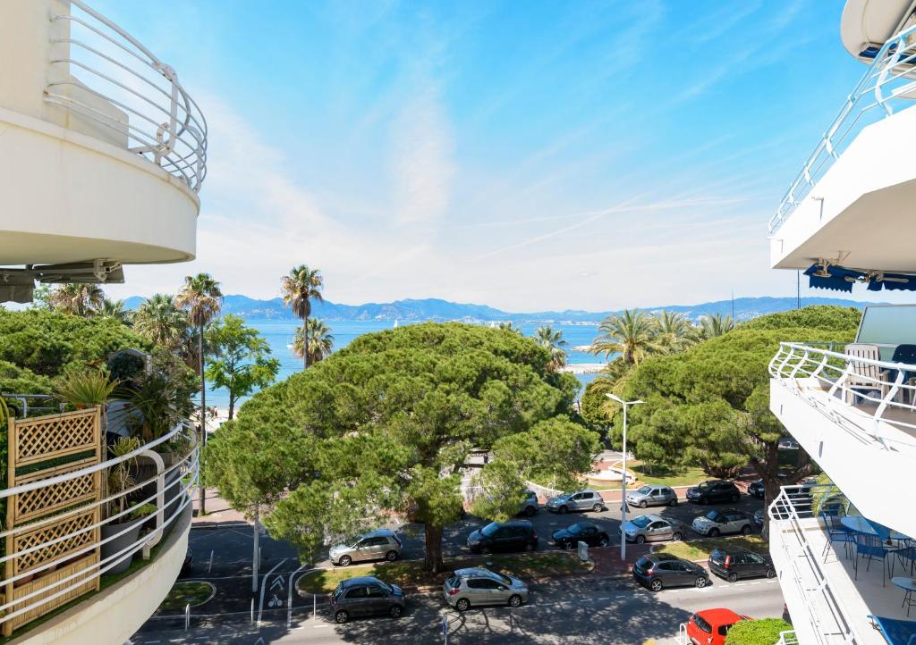 Appartement Welcoming 1BR Apartment in the charming city of Cannes 117 Boulevard de la Croisette 06400 Cannes