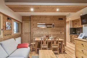 welcoming apartment with swimming pools near the Megève ski slopes