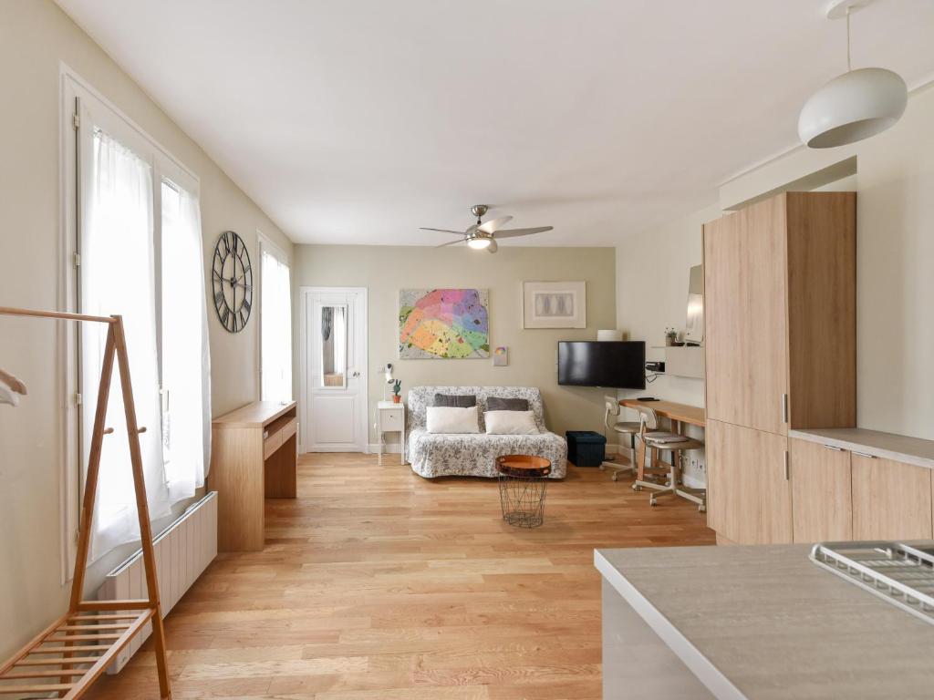 Appartement Welkeys - Crozatier Apartment 43 rue Crozatier 75012 Paris
