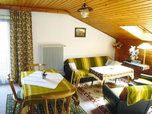 Well kept apartment with balcony near the Bavarian Forest