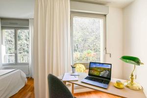 West Side - Full river view - Spacious - de Luxe