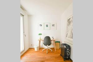 West Side - Full river view - Spacious - de Luxe